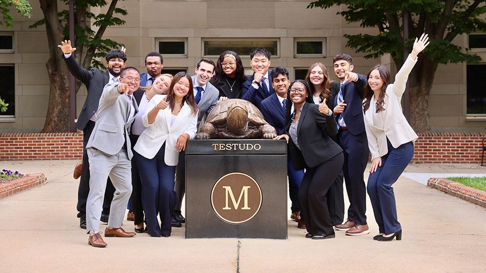 Students outside of the Smith Business School