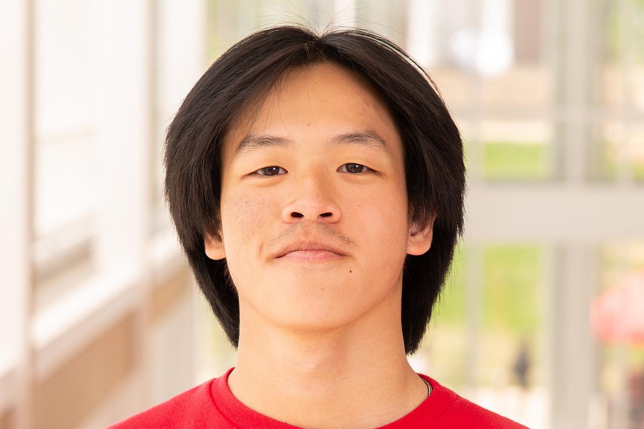 Transition Mentor Shawn Do in a red UMD t-shirt