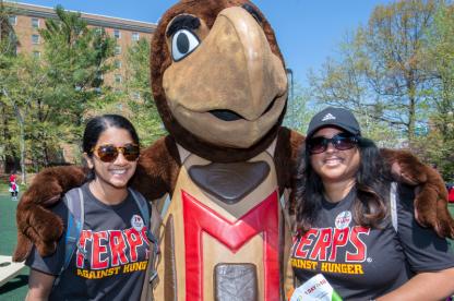 testudo with two students